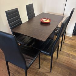 Collapsible Dining Table