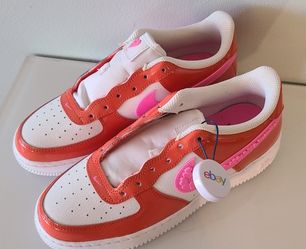Nike Air Force 1 Valentine's Day White and Pink hearts Big Kids SZ 7