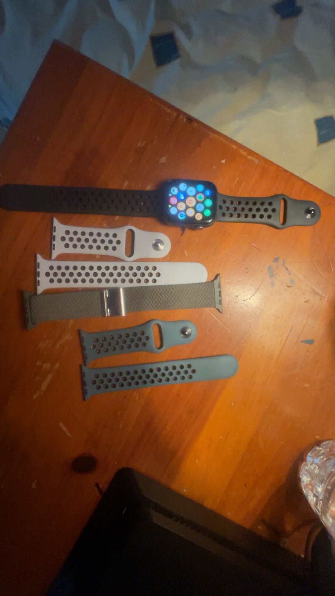 Apple watch Series 4 GPS+Cellular Nike
