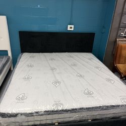 King Platform Bed Frame With Mattress Pillow Top 