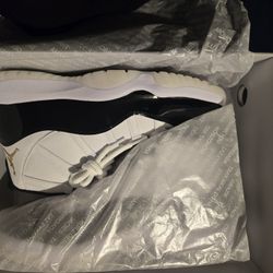 Air Jordan 11 Gratitude  Sz 11