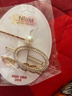 Nicole Purest Essence Pearl Hair Clip Set