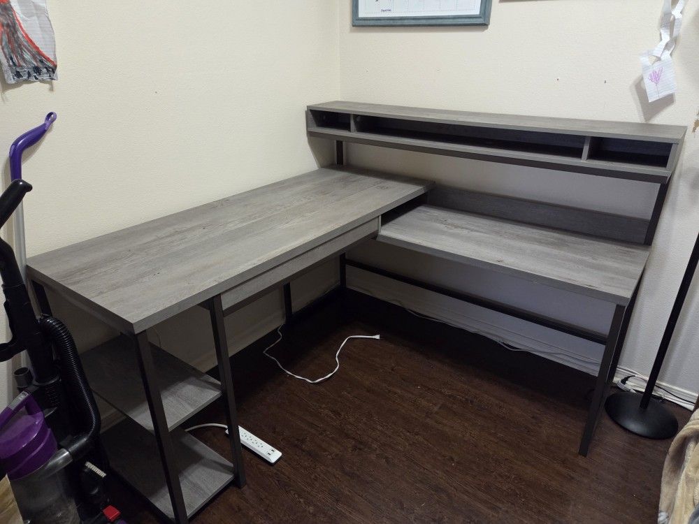 Computer Desk