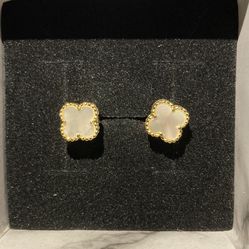 925 STERLING SILVER 14K GOLD PLATED MOTHER OF PEARL CLOVER EARRINGS 