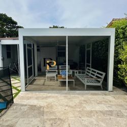 Custom Pergolas, Patio Covers, Decks, Screen Enclosures
