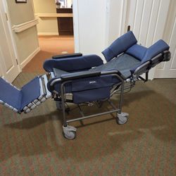 BRODY Centric Positioning Wheelchair 