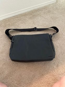 Incase laptop bag