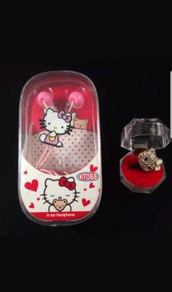 Hello Kitty earphones with dust plug