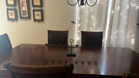 Black Metal Candle Holder