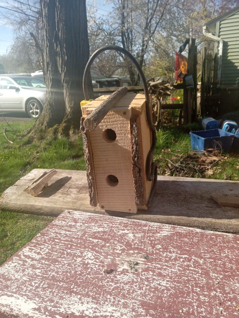 Rustic Birdhouse