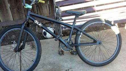 tony hawk 24 inch bmx bike