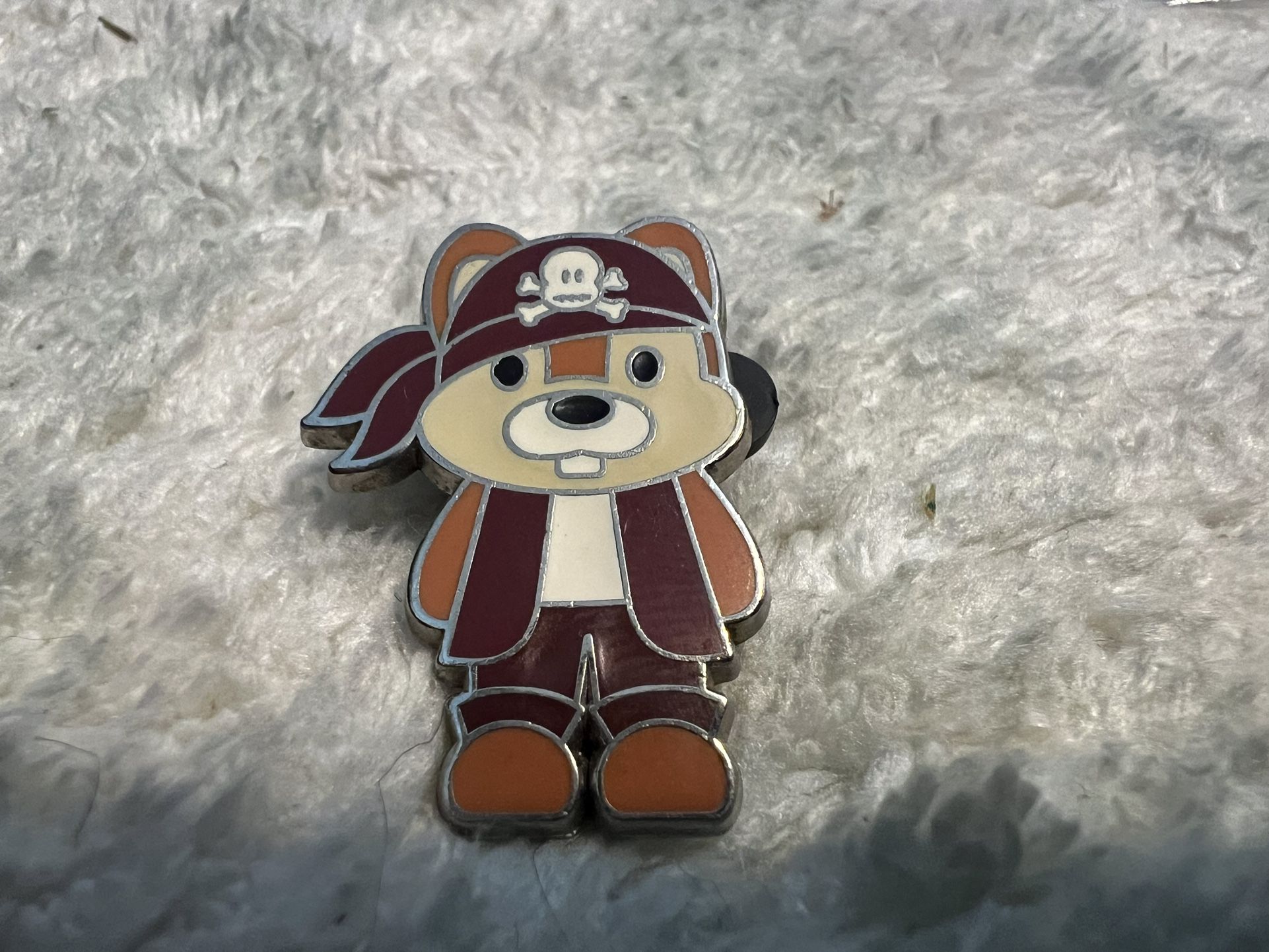 Chip And Dale Disney Pin 