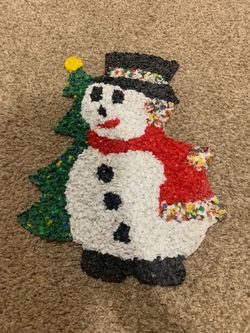 Snowman melted plastic popcorn wall decoration