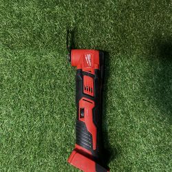 M18 18V Lithium-Ion Cordless Oscillating Multi-Tool (Tool-Only)