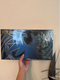 Pokemon Mega Charizard X Ex Ultra Premium Collection