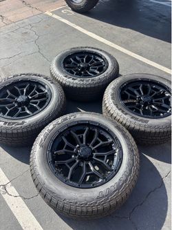20” Toyota Tacoma 4Runner wheels 20 inch gloss black rims Toyota Tacoma 4Runner