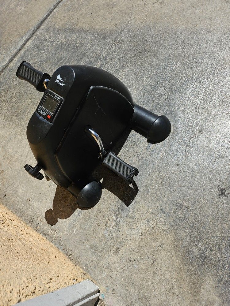 Leg Exerciser