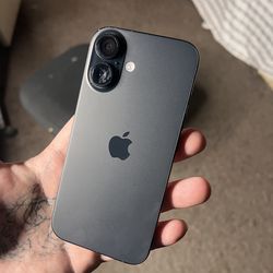 iPhone 16