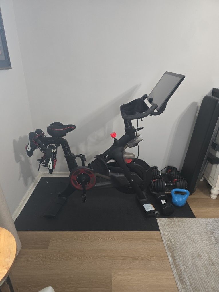 Peloton Bike