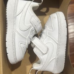 Toddler Nikes 5c