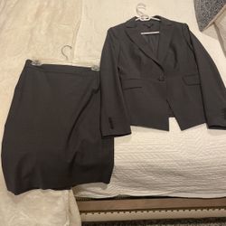 Ann Taylor Suit Size 4