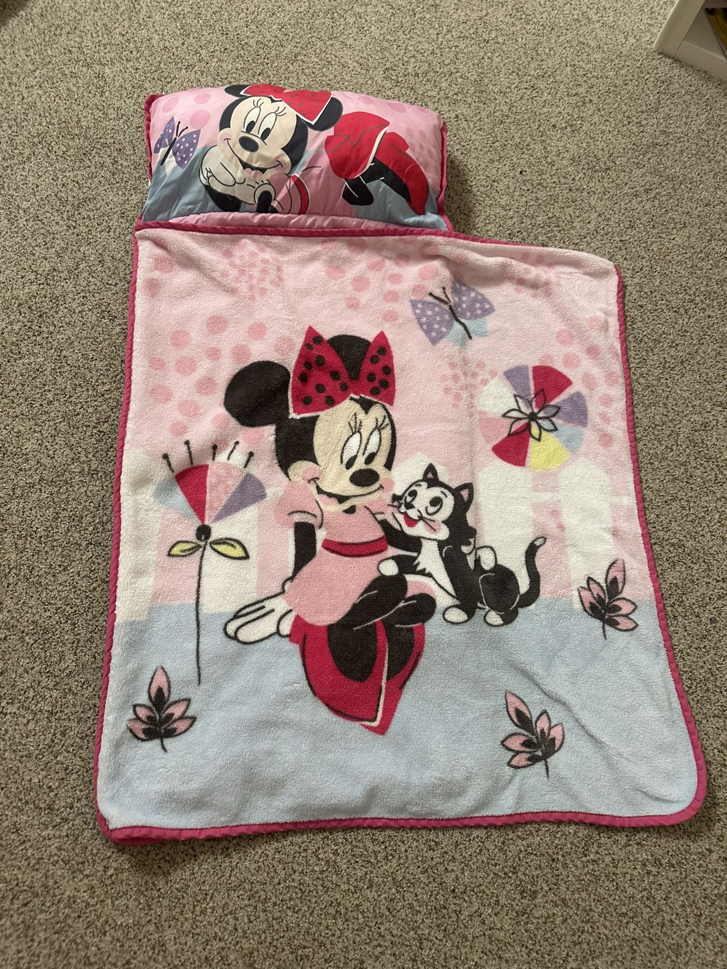 Disney Minnie Mouse - Minnie in Pink Padded Toddler Nap Mat with Built in Pillow, Fleece Blanket & Name Label for Daycare, Kindergarten or Travel, Pin