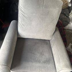 Reclinable Chair 