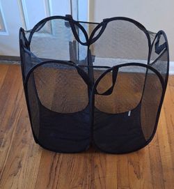 Foldable double mesh laundry basket