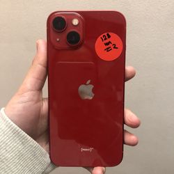 iPhone 13 128gb unlocked sold with store warranty 