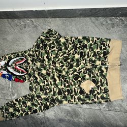 Bape Hoodie Green (S)