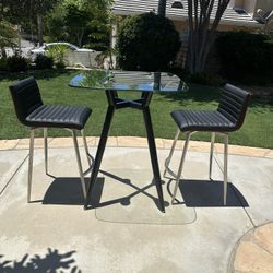 Bar Height Table And Chairs