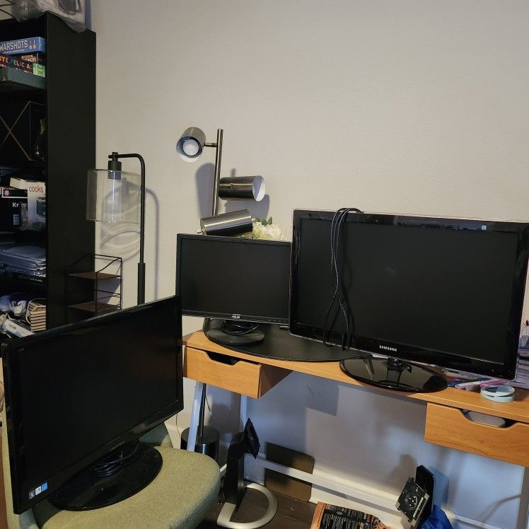 19" Or 26" PC Monitor Computer Monitor Or 27-in Monitor/tv