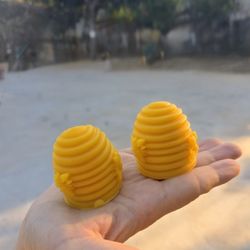 100% Pure American Beeswax Bee Hive Melts.