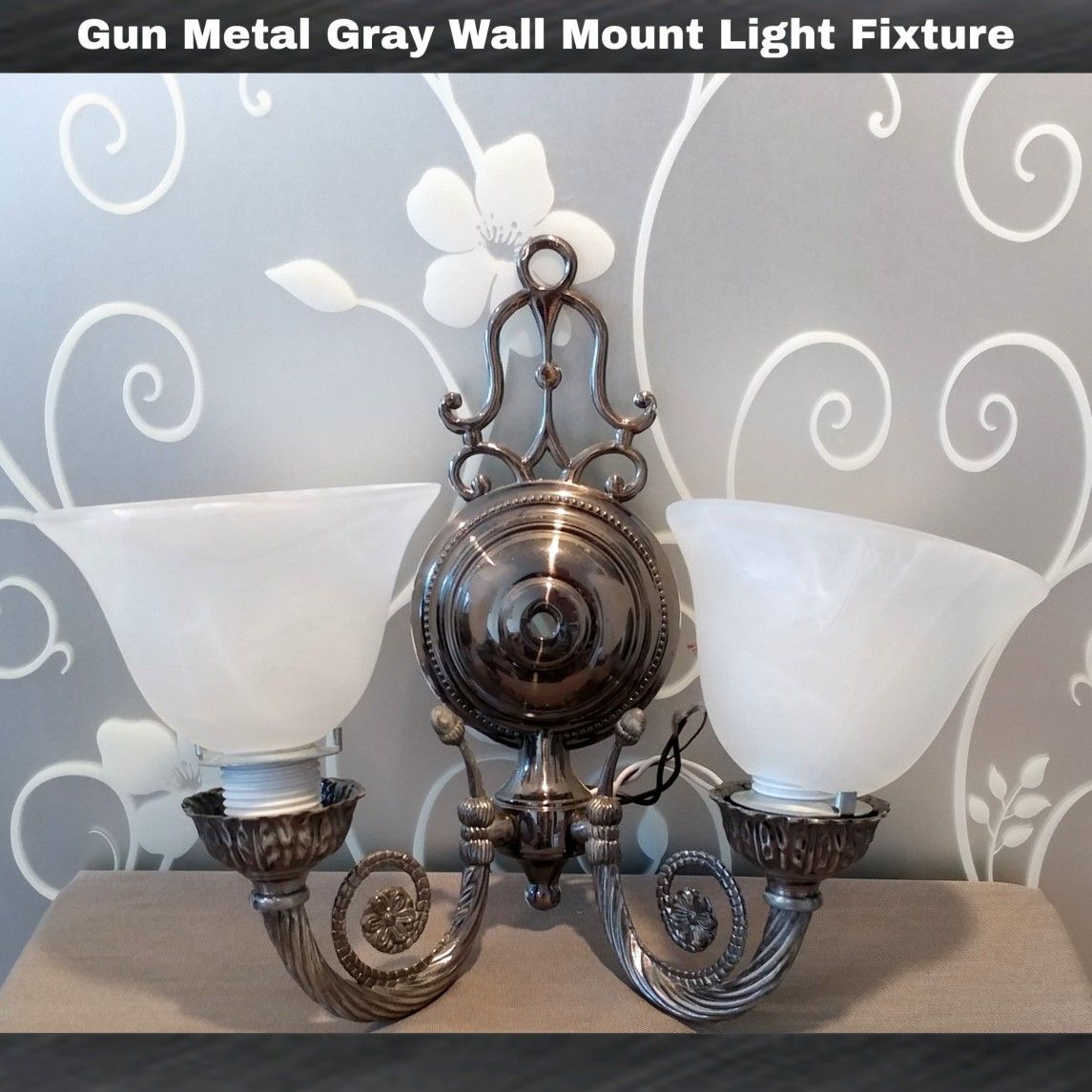 GUN METAL GRAY FROSTED GLASS WALL MOUNT LIGHT FIXTURE (READ)