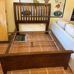 Bed Frame, Wood, Full, Used