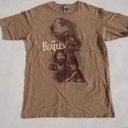 Vintage 2006 The Beatles T-shirt $50 (Good Condition) Size L 