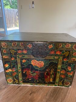 Trunk - antique
