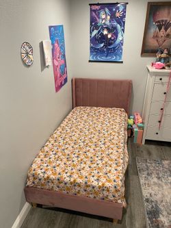 Twin Pink Velvet Platform Bed Frame – Bed Frame Only