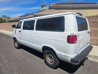 Dodge Ram Wagon B2500  año 1999