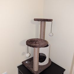 Cat Tower / Condo 