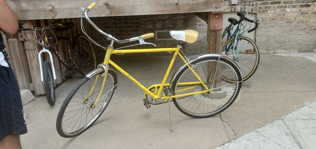 Schwinn Chicago Racing Bike