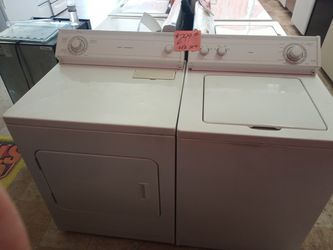 Whirlpool Washer and Dryer set ex large heavy duty white excellent condition . Warranty . Delivery available . 2203 Fowler st. Ft. Myers 33901