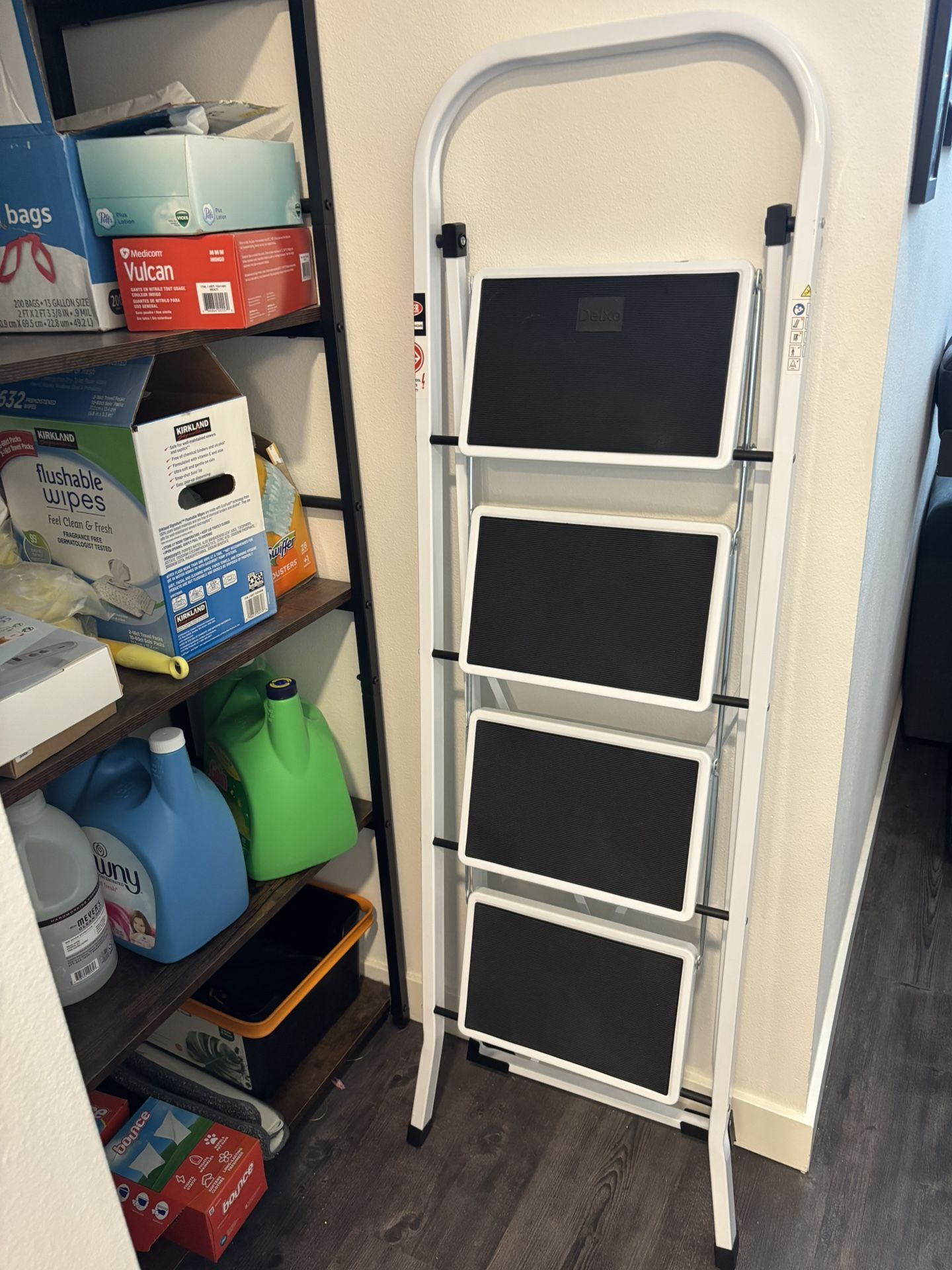 4-step Ladder