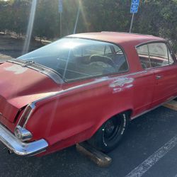 PLYMOUTH BARRACUDA V8