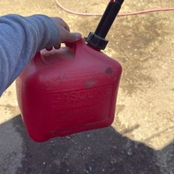 2 Gallon Gas Can 
