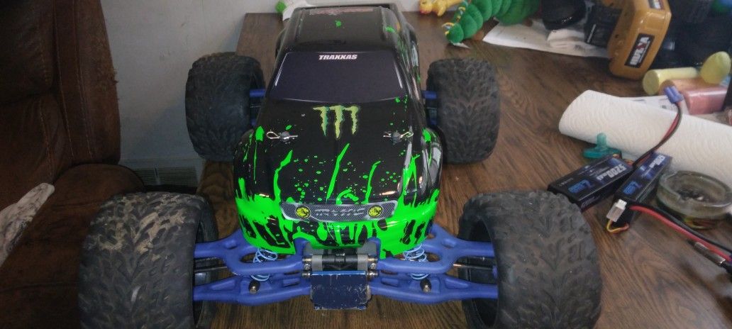 Traxxas E-Maxx 6s