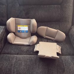 Brand New Never Used Nuna Rava Newborn Insert 