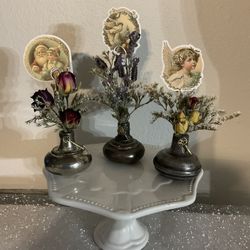 Antique door Knobs repurposed picture Holder Or Place Card Setting  Great Christmas gift 