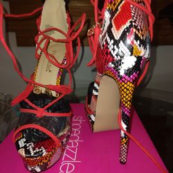 Shoe Dazzle -Snake Multi 7.5