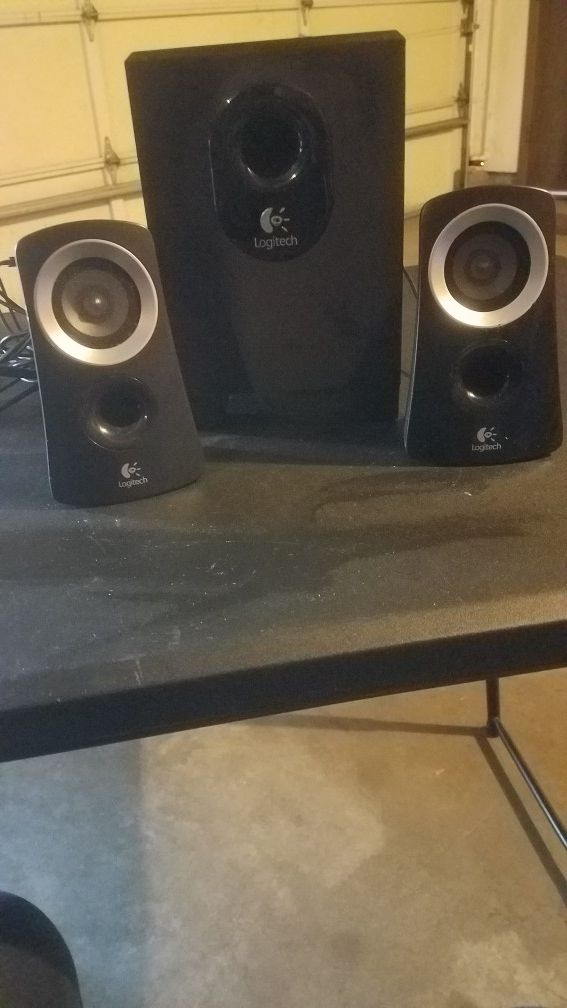 logitech surround sound speakers